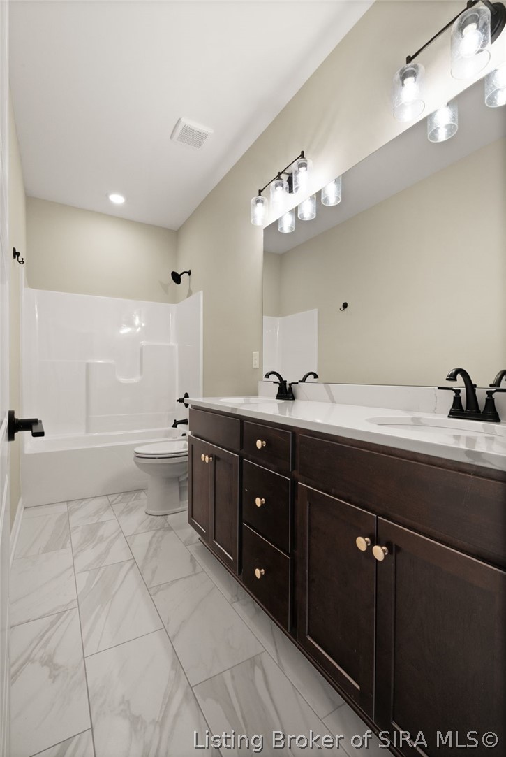8140 Farming Way Property Photo 34
