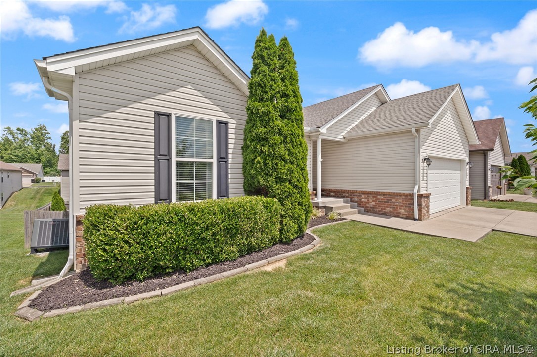 1604 Regans Way Property Photo 2