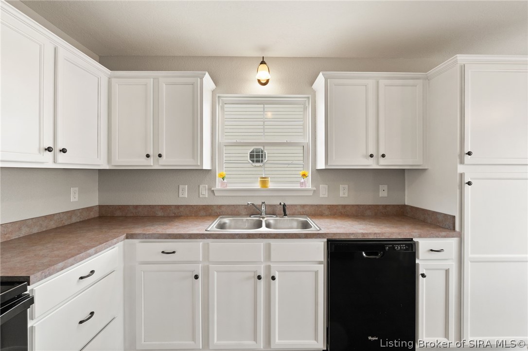 1604 Regans Way Property Photo 16