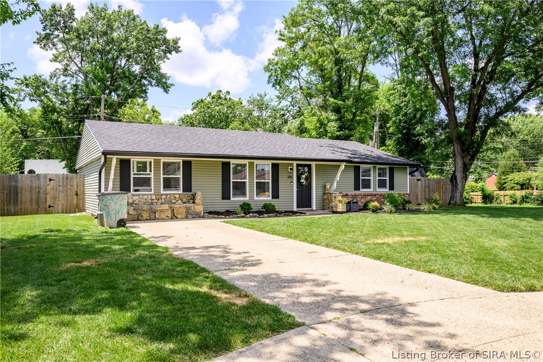 1911 Tennyson Drive Property Photo 1