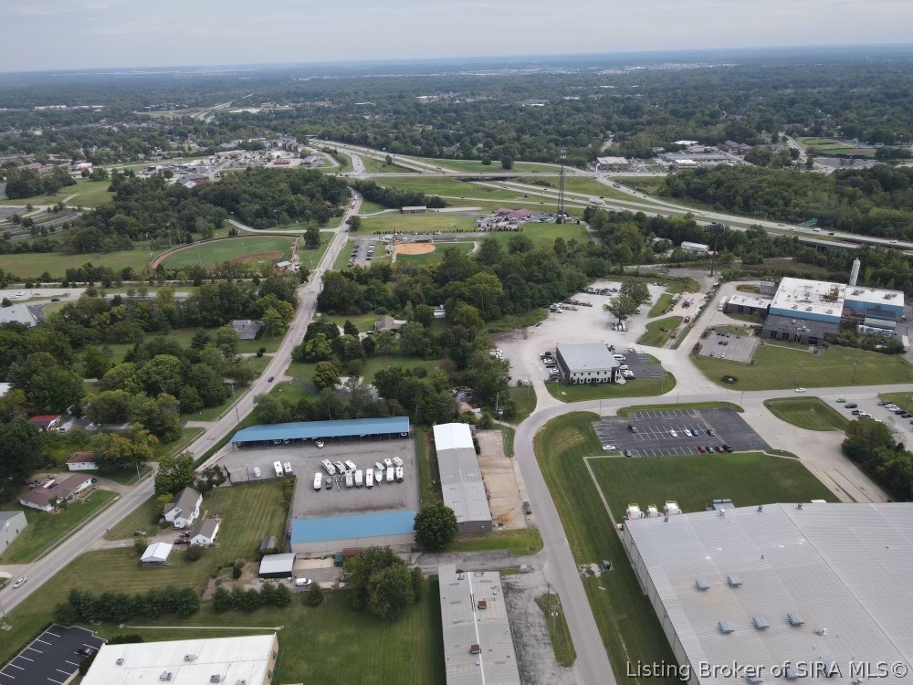 910 Industrial Boulevard Property Photo 6