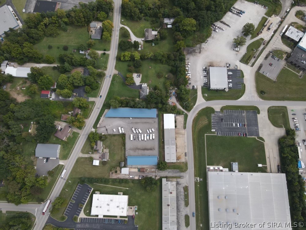910 Industrial Boulevard Property Photo 8