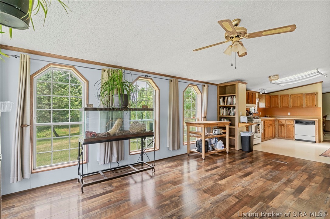 9727 E Vernon Ridge Road Property Photo 15