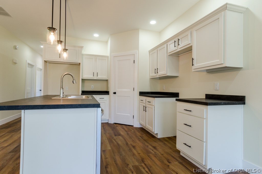1098 Aspen Drive Property Photo 4