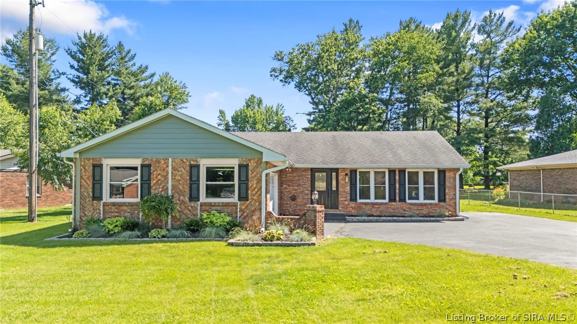 2037 Ridgewood Drive