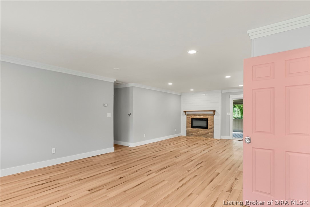 2037 Ridgewood Drive Property Photo 7