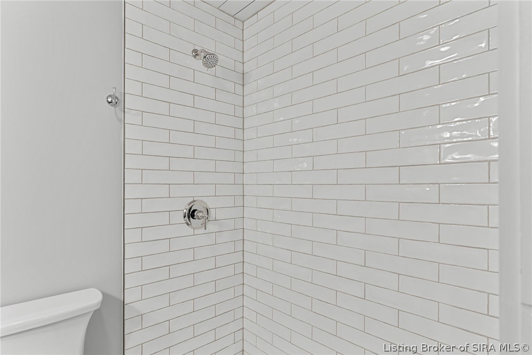 2037 Ridgewood Drive Property Photo 19