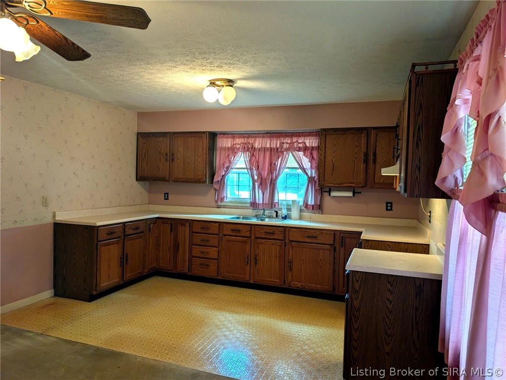 477 S Highway 31 Property Photo 15