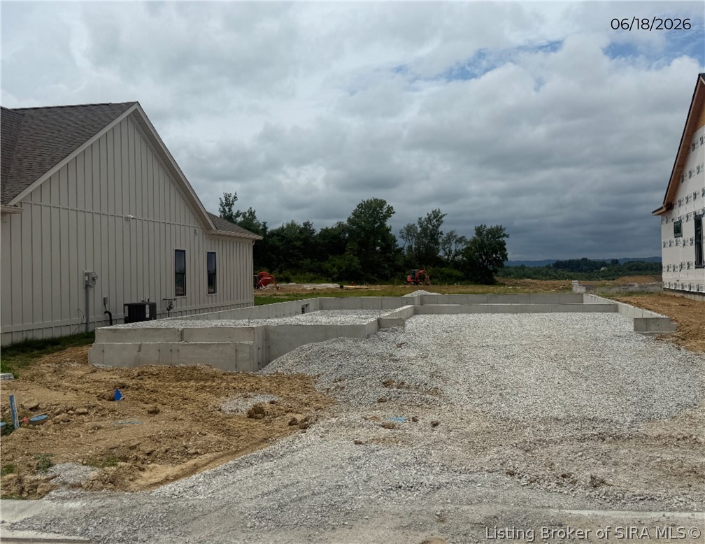 5011 Win Way Property Photo 2