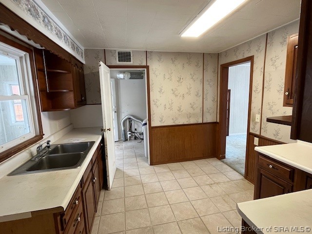 706 N Main Street Property Photo 10