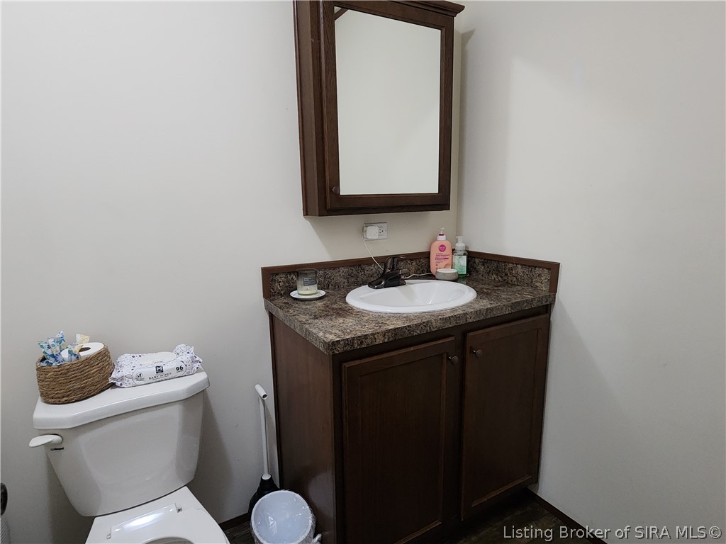406 S Posey Street Property Photo 4