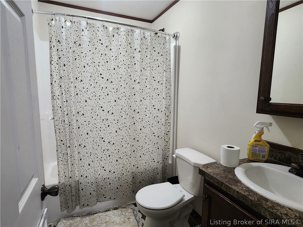 406 S Posey Street Property Photo 9