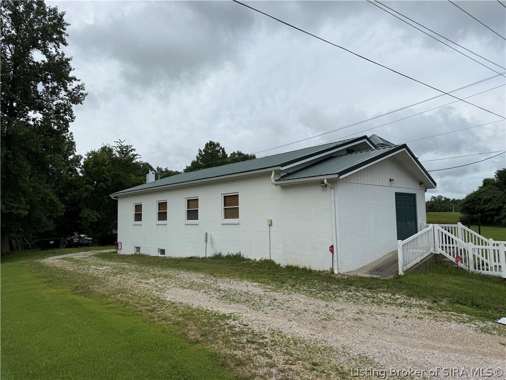 5353 W County Road 200 S Property Photo 4