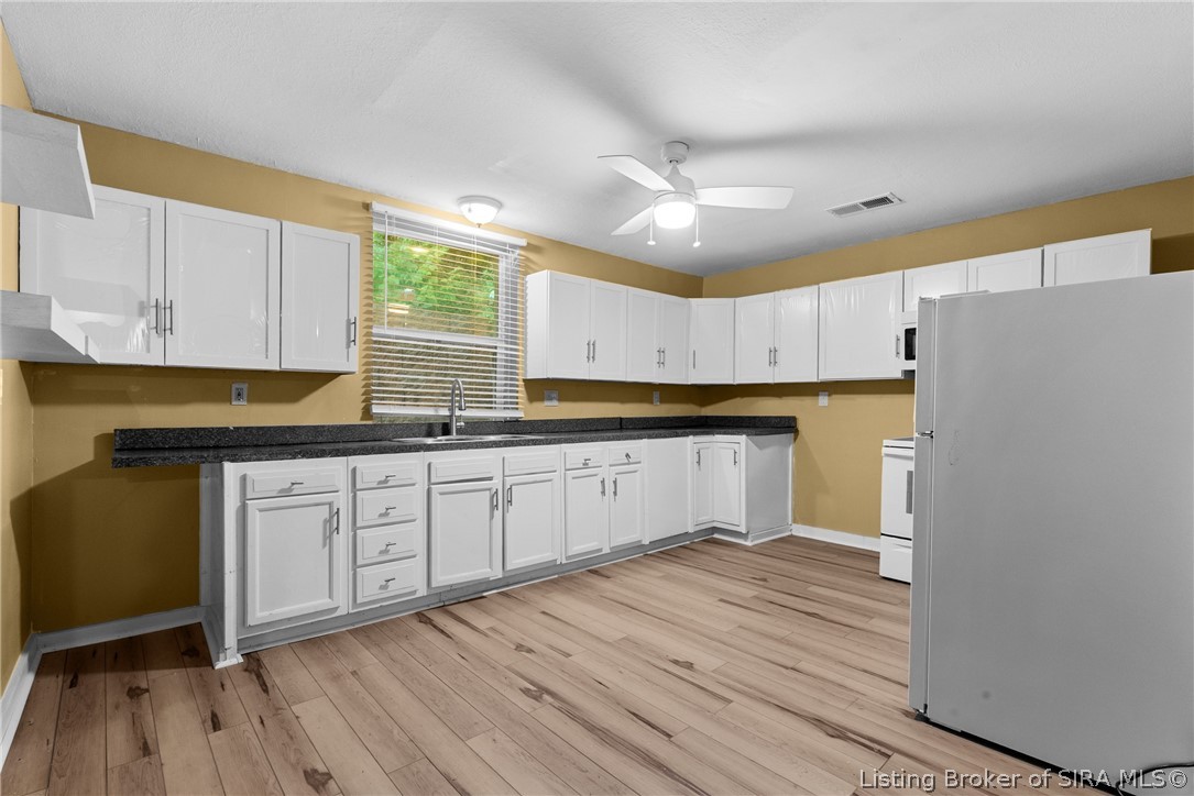 3285 Budd Road Property Photo 11