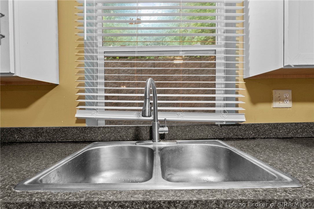 3285 Budd Road Property Photo 14