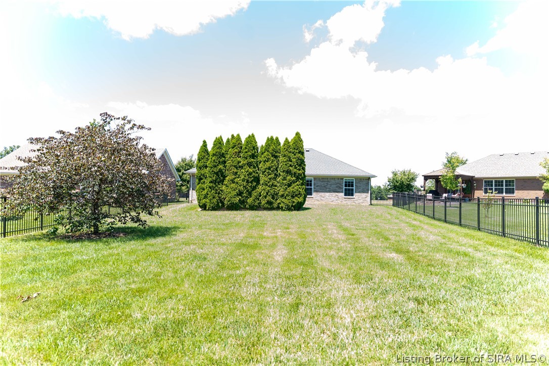5422 Mansfield Way Property Photo 3