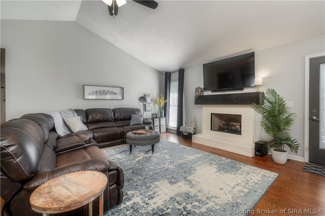 5106 Everett Avenue Property Photo 4