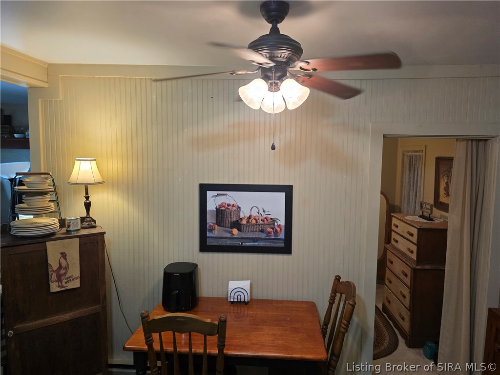 1041 W Main Street Property Photo 4