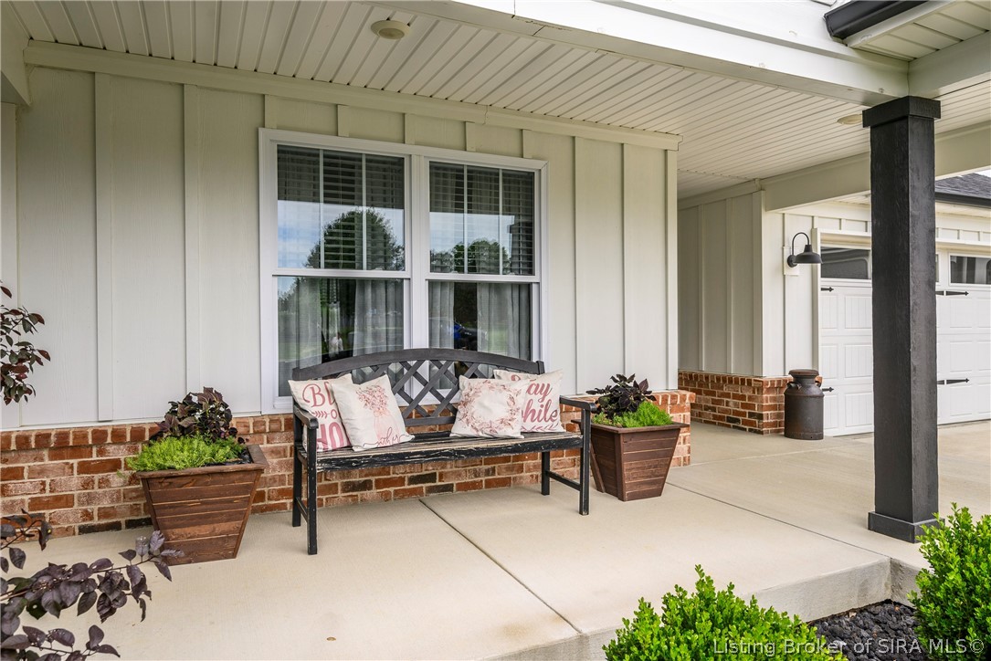 7704 Linwood Circle Property Photo 8