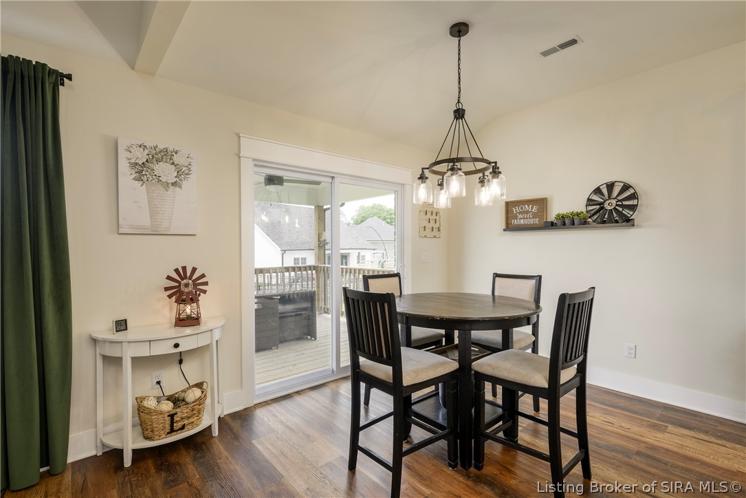 7704 Linwood Circle Property Photo 19