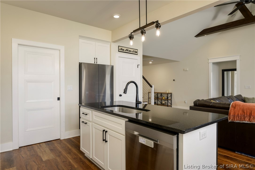 7704 Linwood Circle Property Photo 22