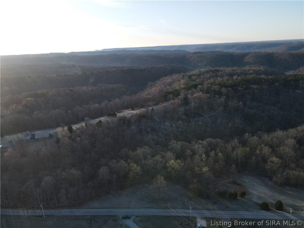 22106 Daisy Hill Road Property Photo 6