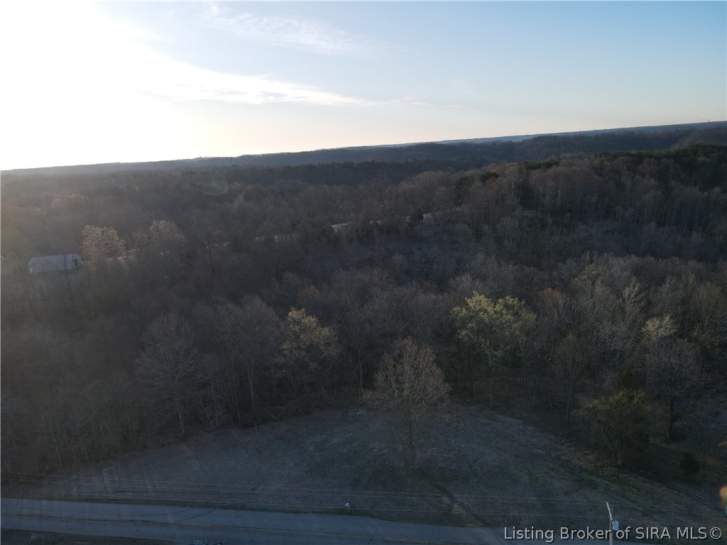 22106 Daisy Hill Road Property Photo 8