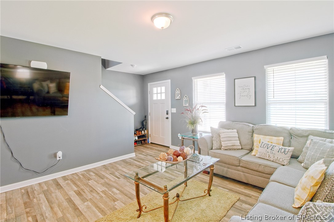 1230 Solar Street Property Photo 6