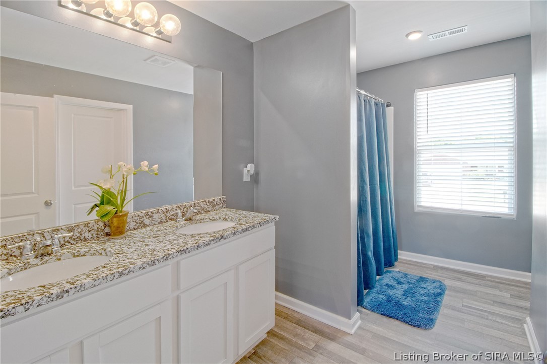 1230 Solar Street Property Photo 24