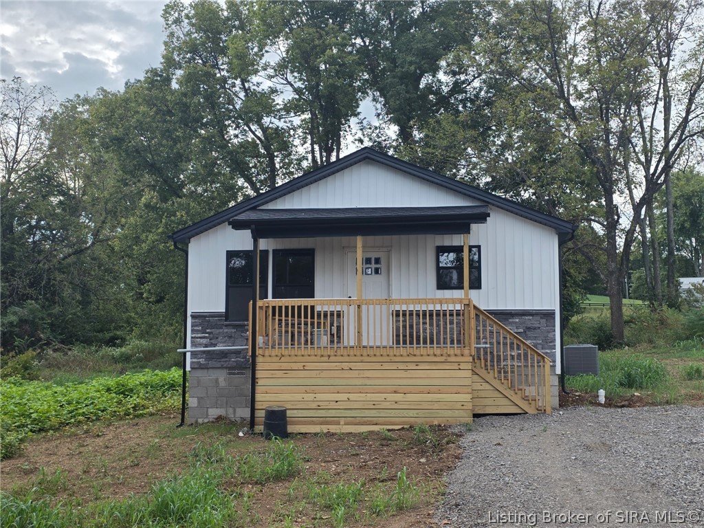 807 Sandy Circle Property Photo 1
