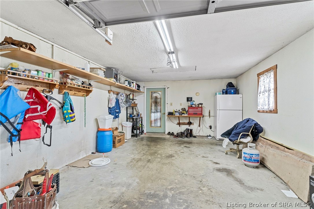 16490 State Road 156 Property Photo 40