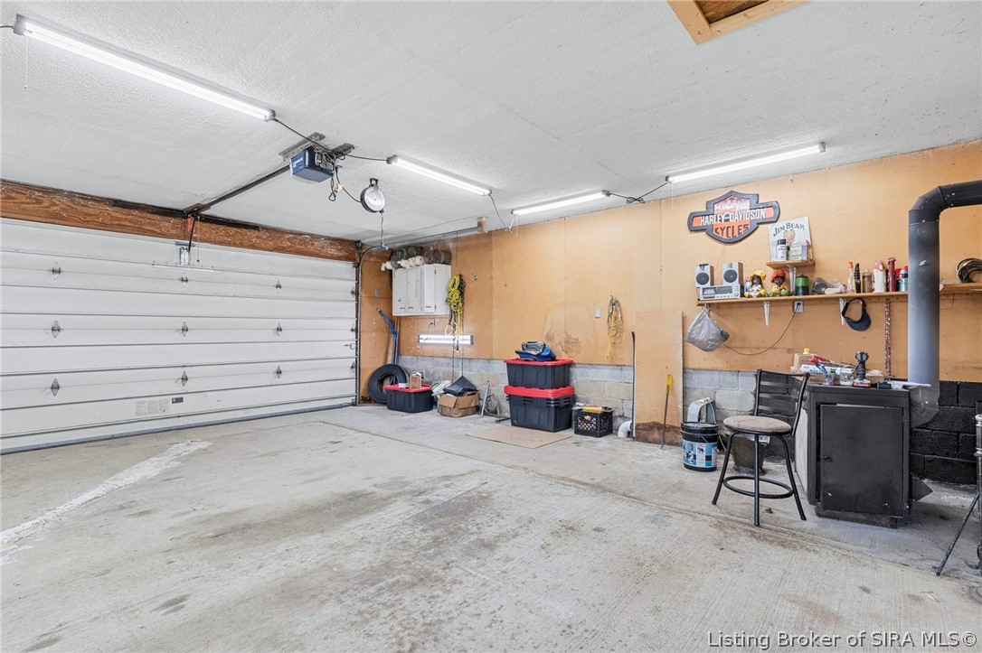 16490 State Road 156 Property Photo 42