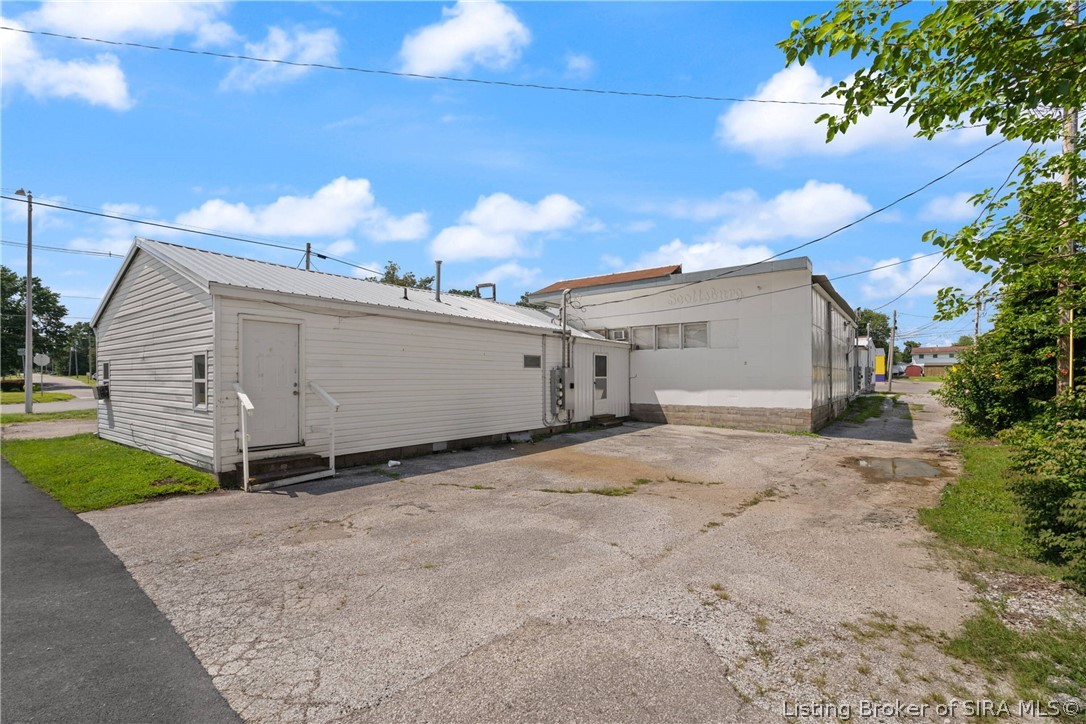 525 N Gardner Street Property Photo 3