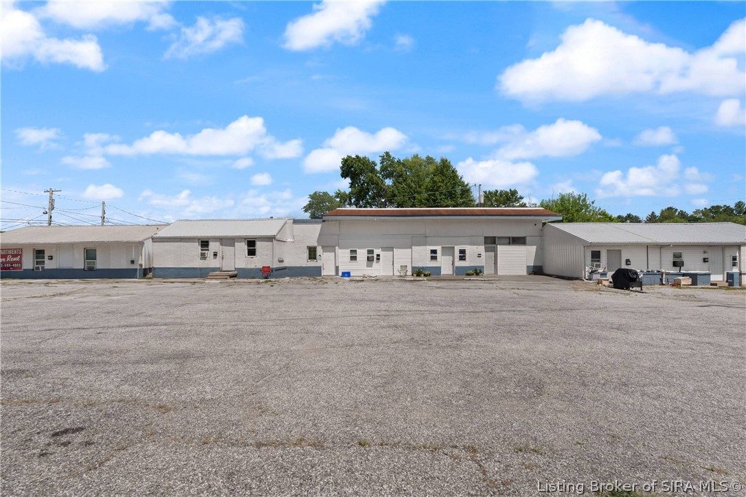 525 N Gardner Street Property Photo 6