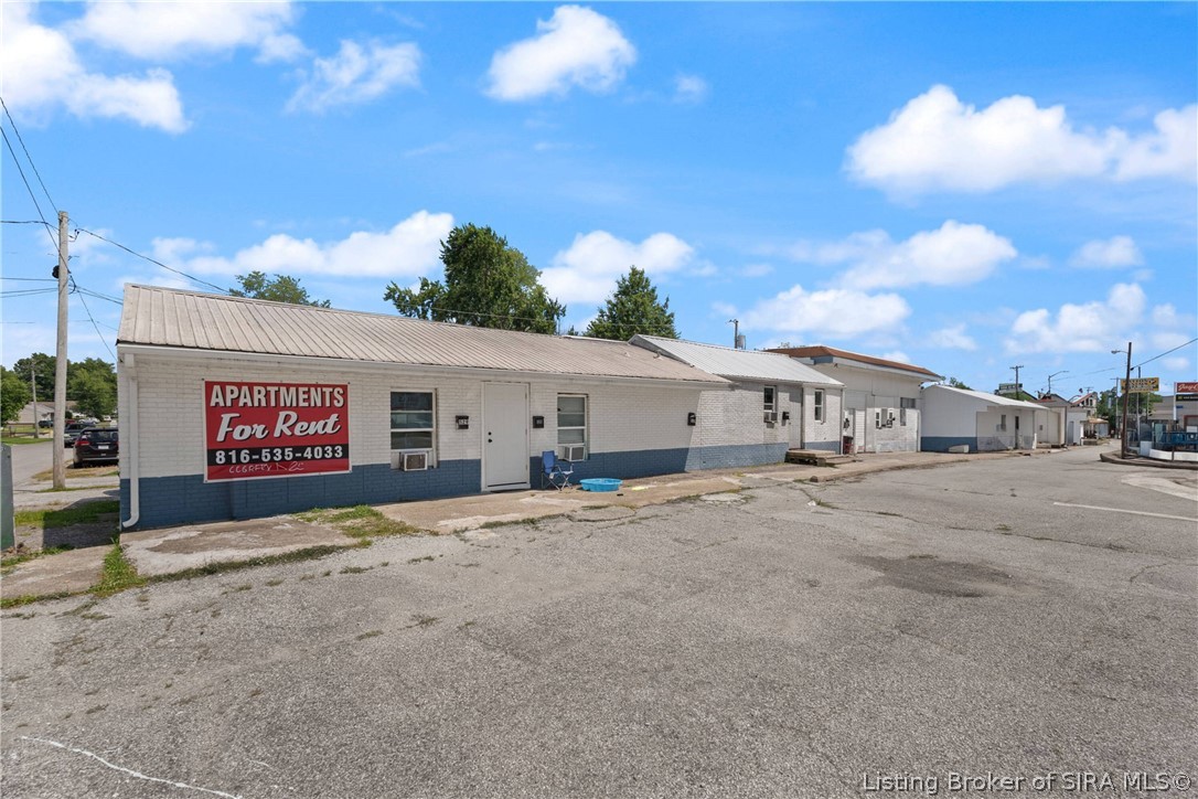 525 N Gardner Street Property Photo 7