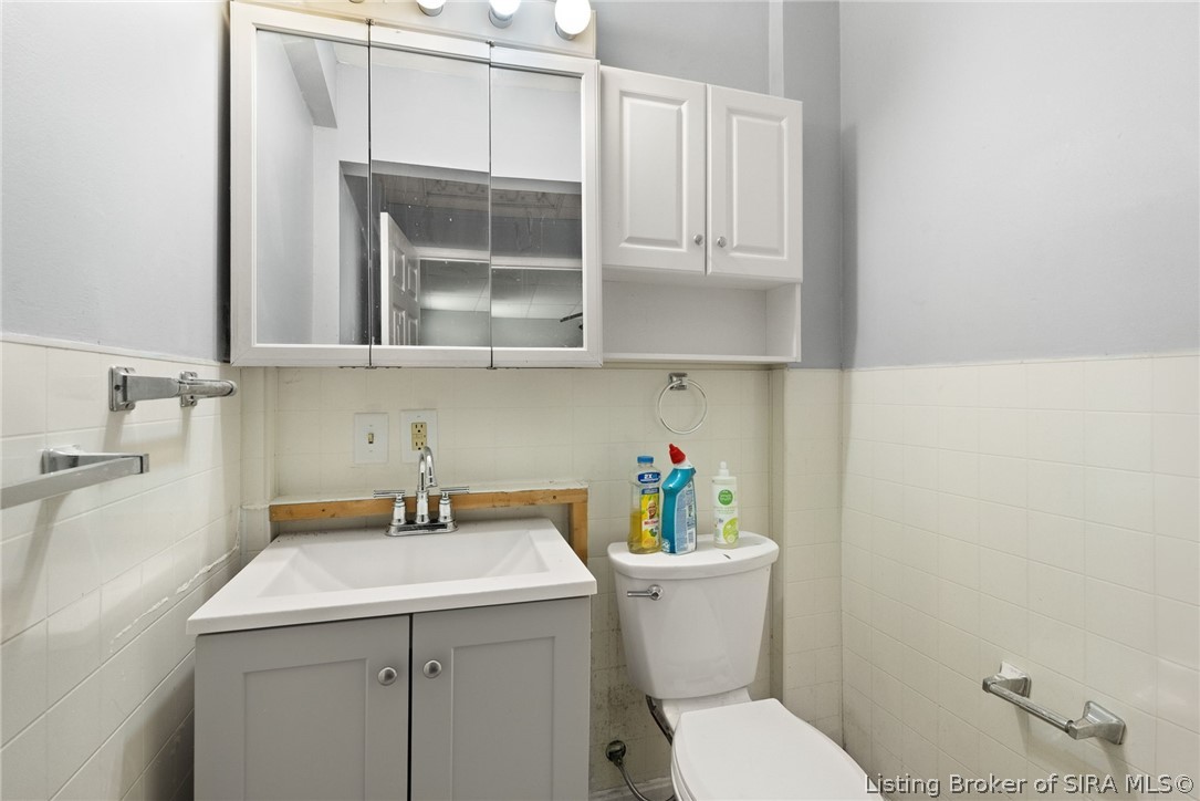 756 Lakeshore Drive Property Photo 16