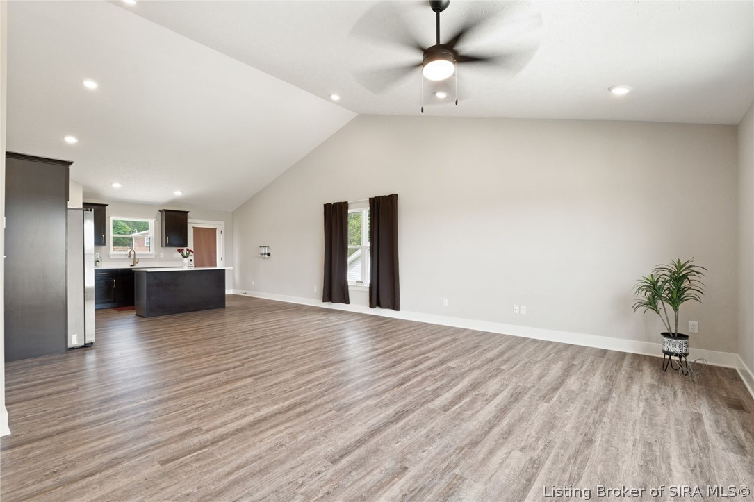 8008 Hudson Lane Property Photo 16