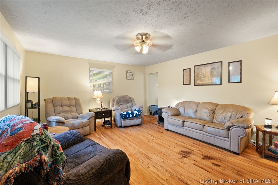 4012 Melvyn Drive Property Photo 4