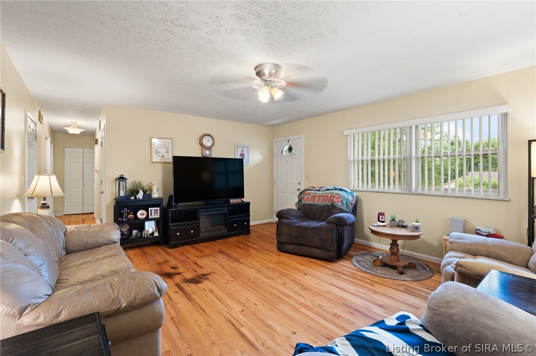 4012 Melvyn Drive Property Photo 5