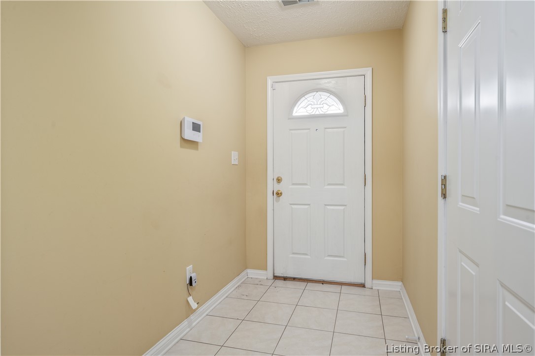 6616 Woods Mill Drive Property Photo 4