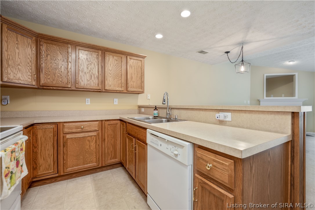 6616 Woods Mill Drive Property Photo 9