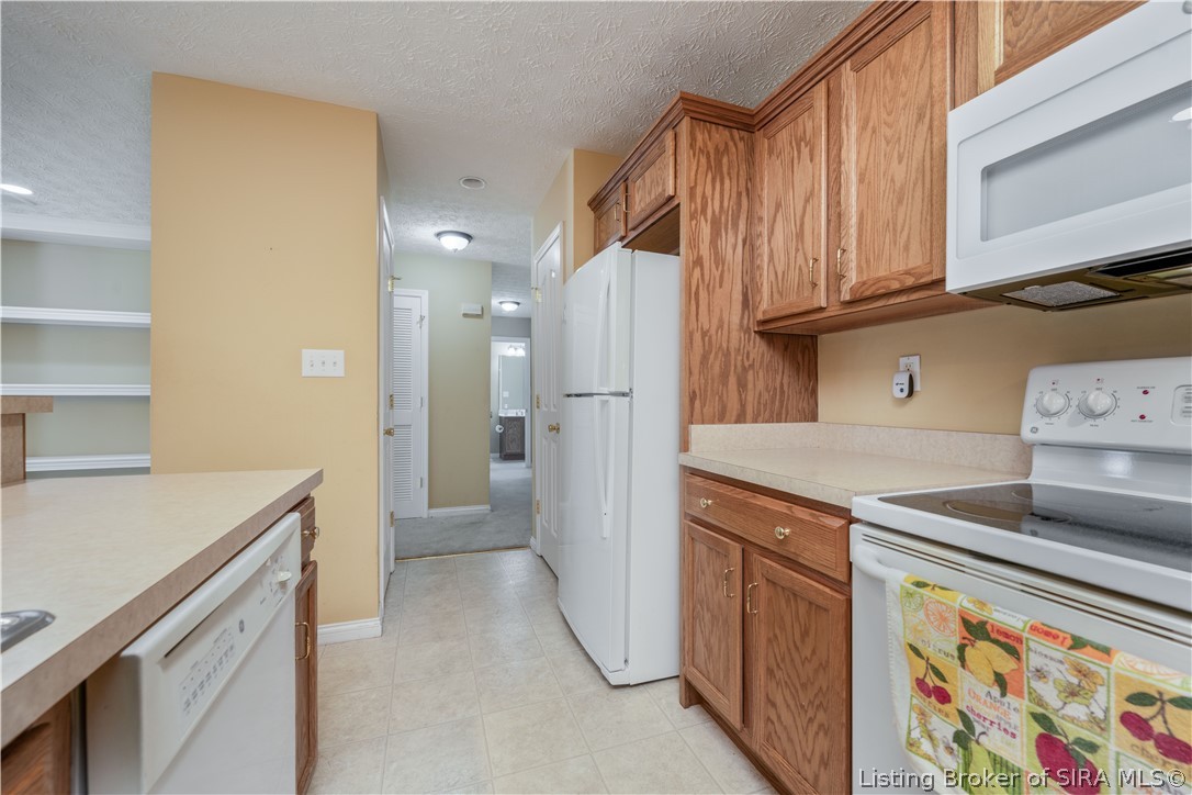 6616 Woods Mill Drive Property Photo 10