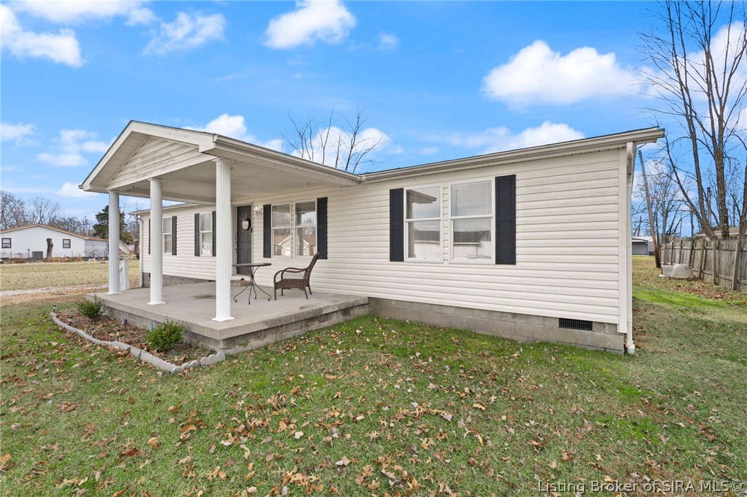 1323 W Kenwood Drive Property Photo 3
