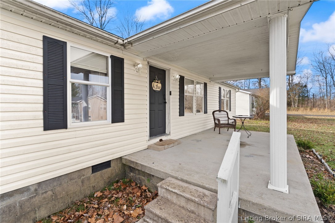 1323 W Kenwood Drive Property Photo 5