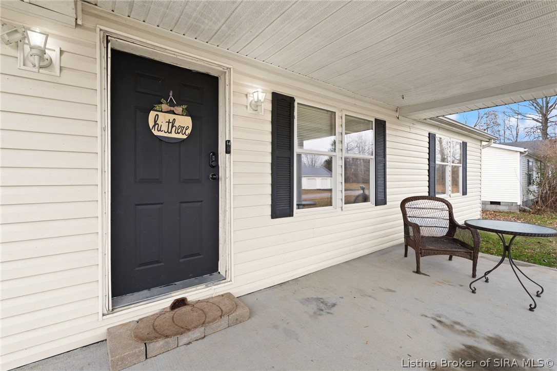 1323 W Kenwood Drive Property Photo 6