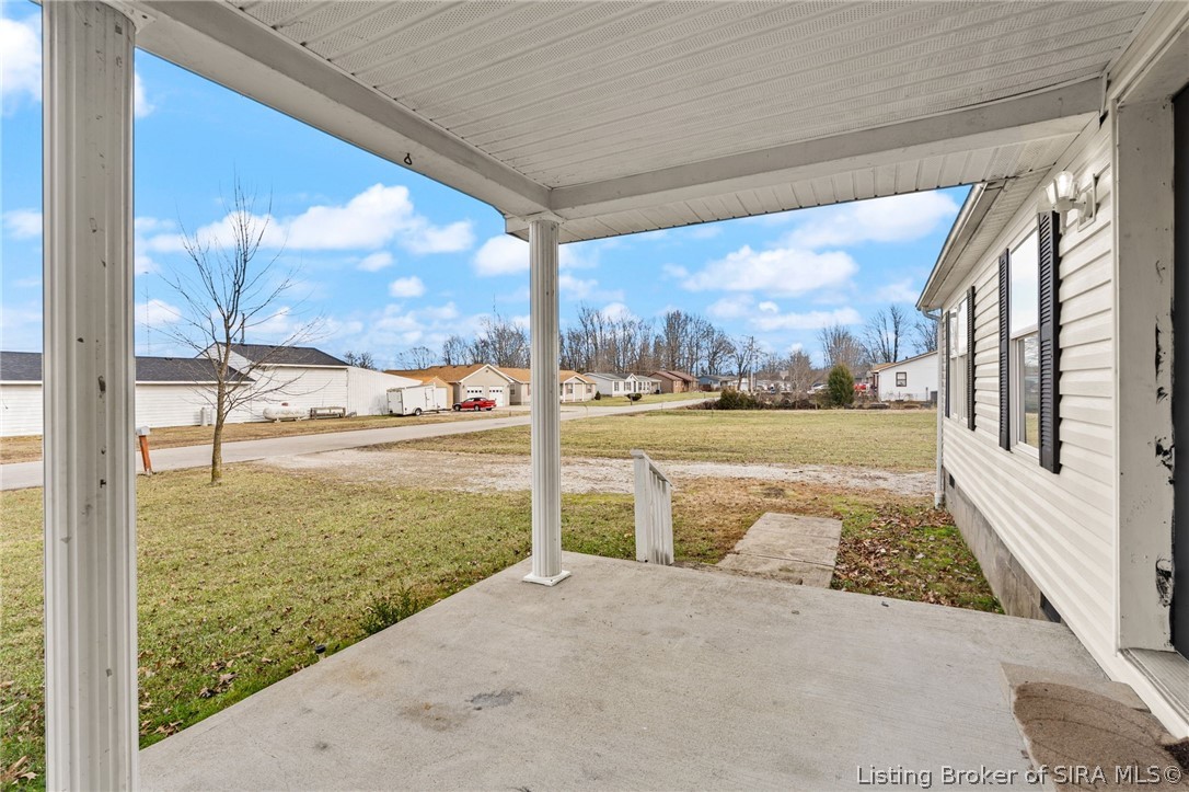 1323 W Kenwood Drive Property Photo 7