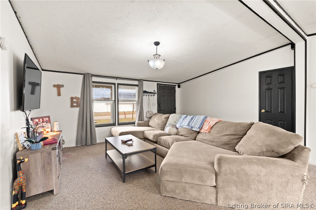 1323 W Kenwood Drive Property Photo 10