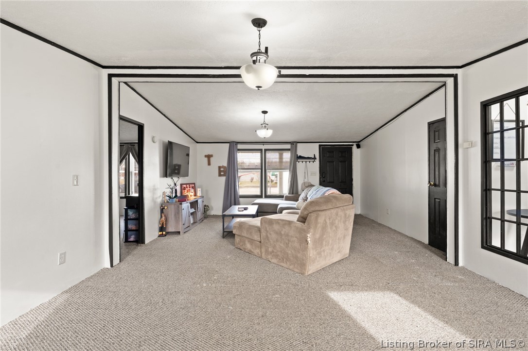 1323 W Kenwood Drive Property Photo 16