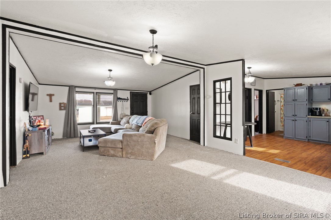 1323 W Kenwood Drive Property Photo 17