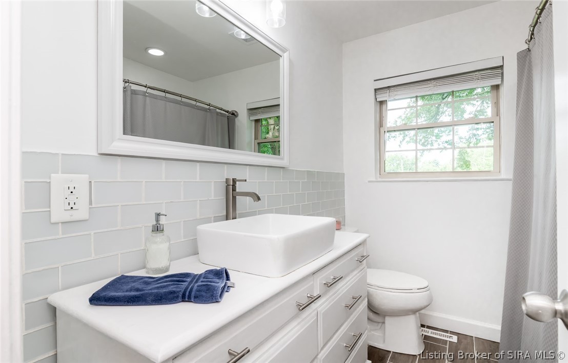 2412 Stover Drive Property Photo 28